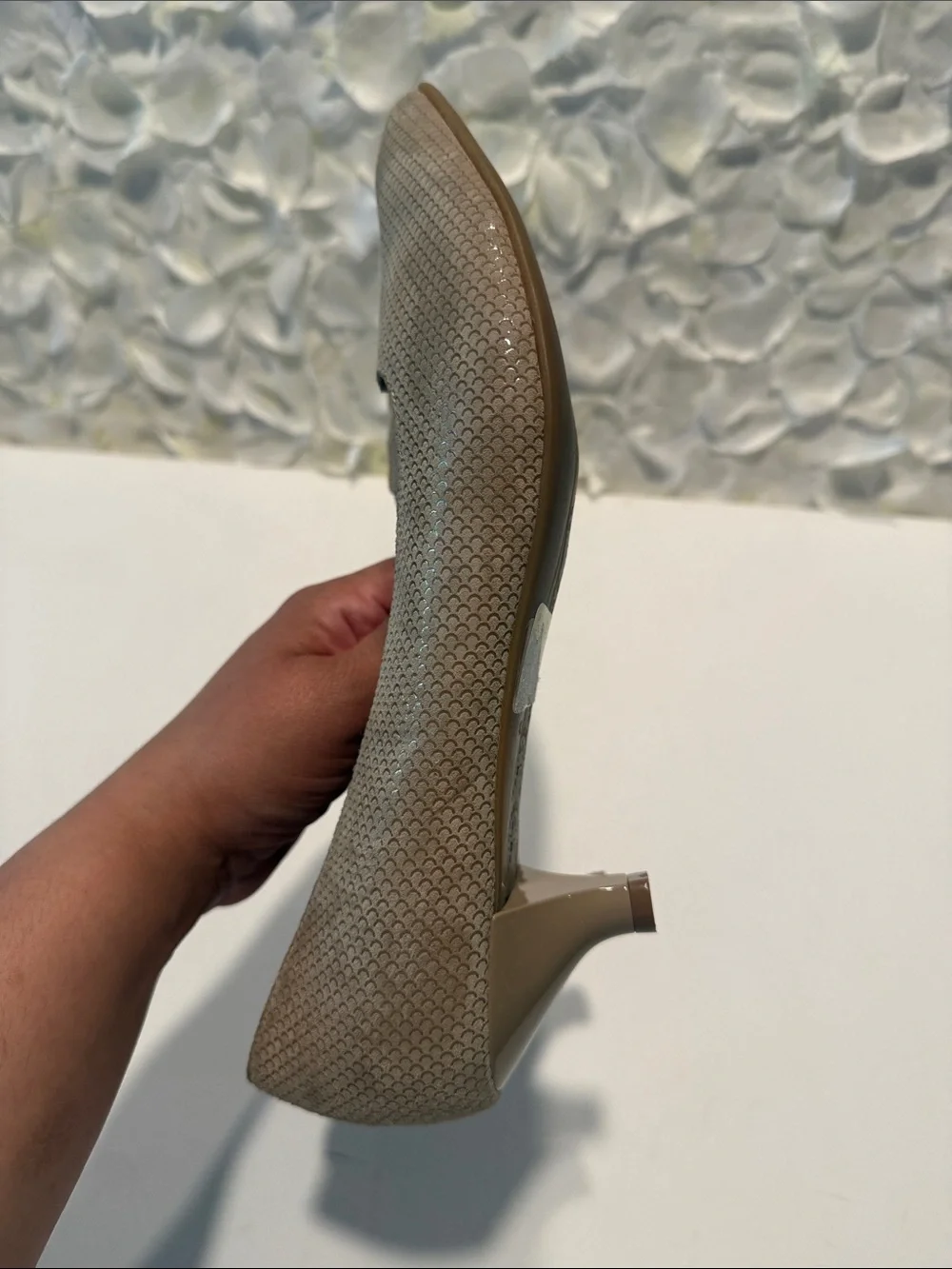 BeautiFeel stylish pointed